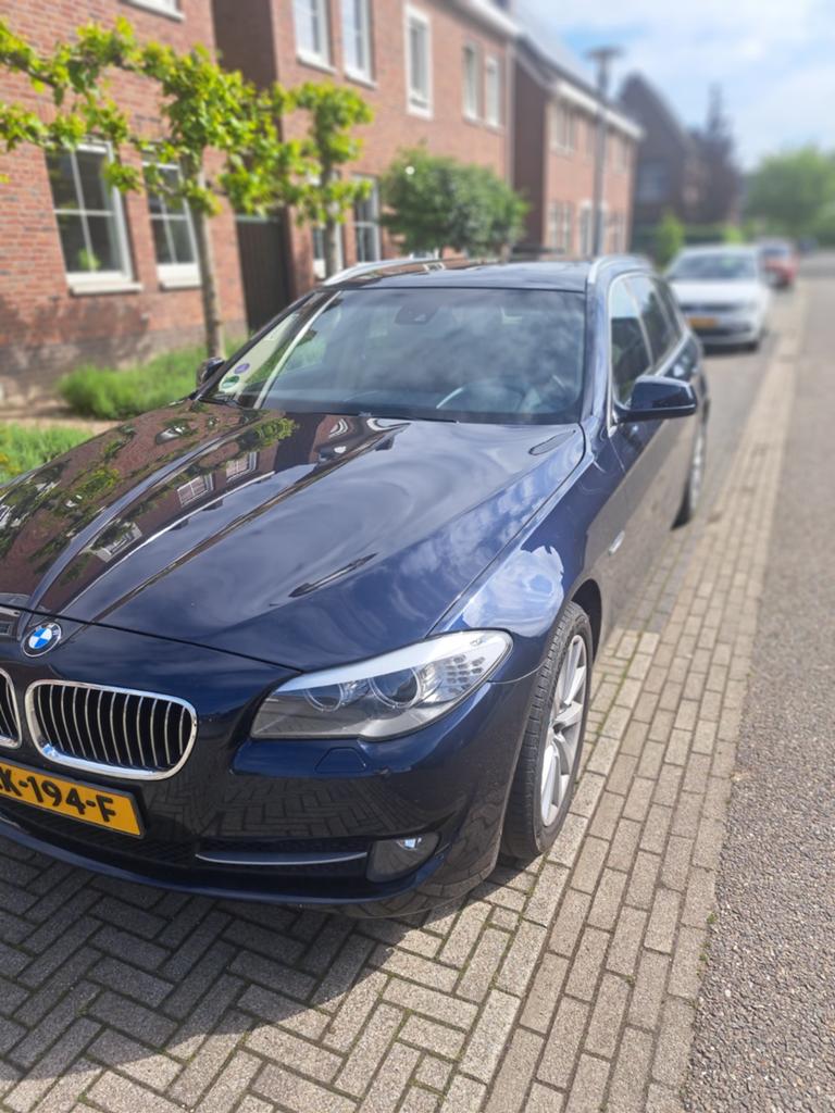 BMW 5-Serie 523I Touring 150KW Aut8 2011 Blauw, Auto's, Achterwielaandrijving, 2000 kg, Blauw, 2996 cc