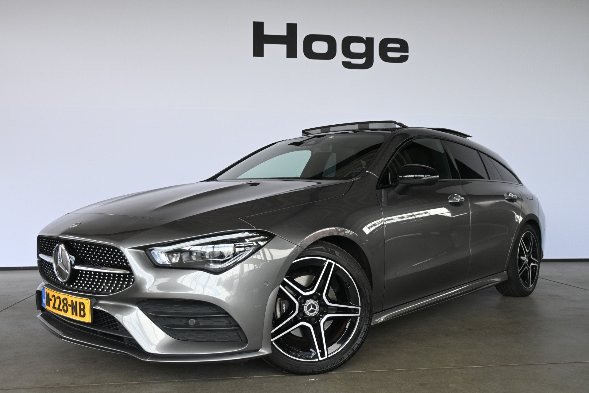 Mercedes-Benz CLA-Klasse Shooting Brake 180 Automaat Busines, CLA, 136 pk, Gebruikt, 4 cilinders