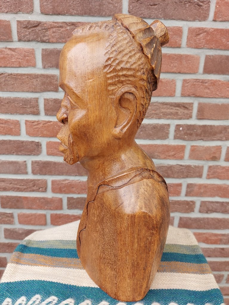 Houten beeld  "Man", Ophalen, Hout