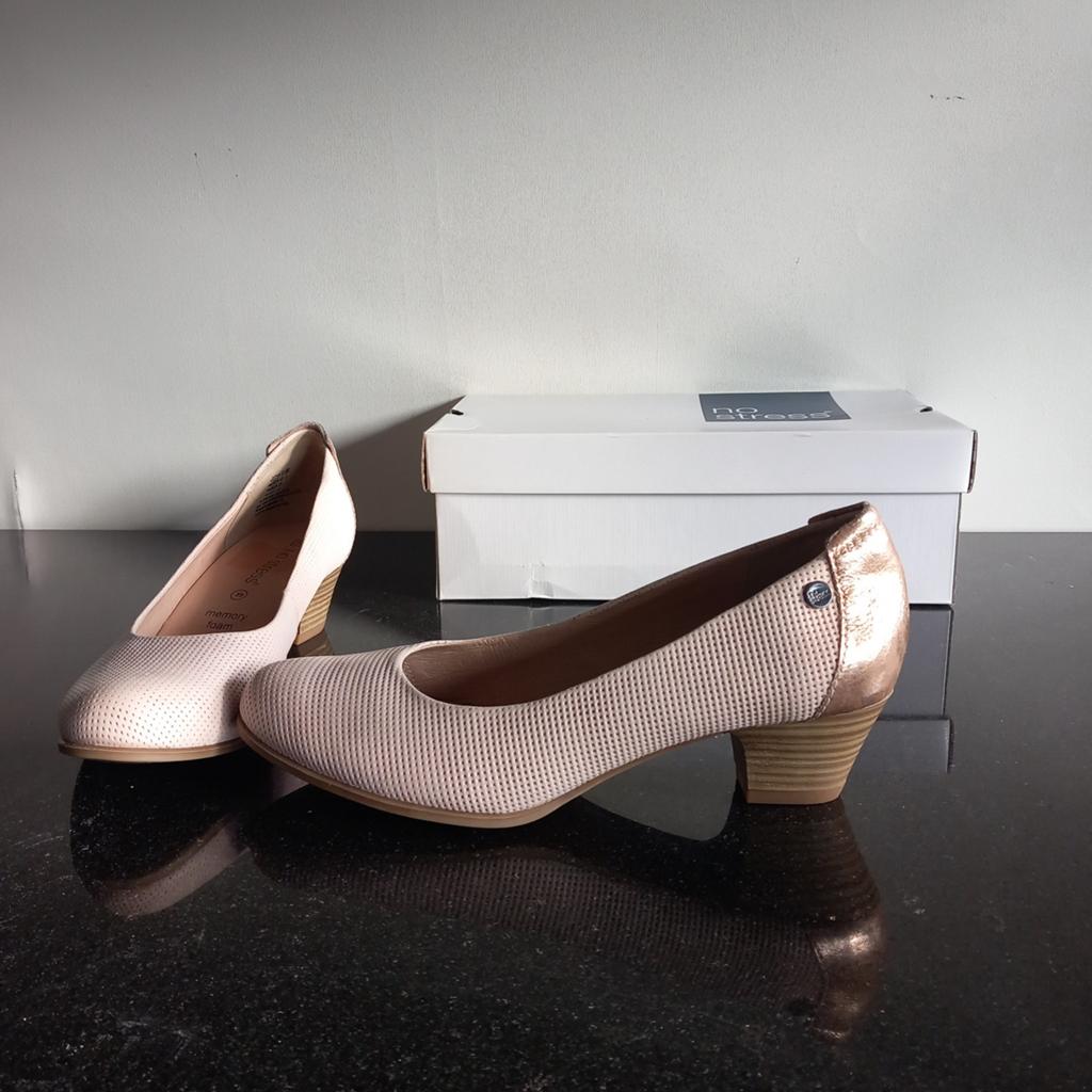 Manfield No Stress leren pumps Nude/Poederroze mt 39 NIEUW, Pumps, Overige kleuren, Nieuw, Ophalen of Verzenden