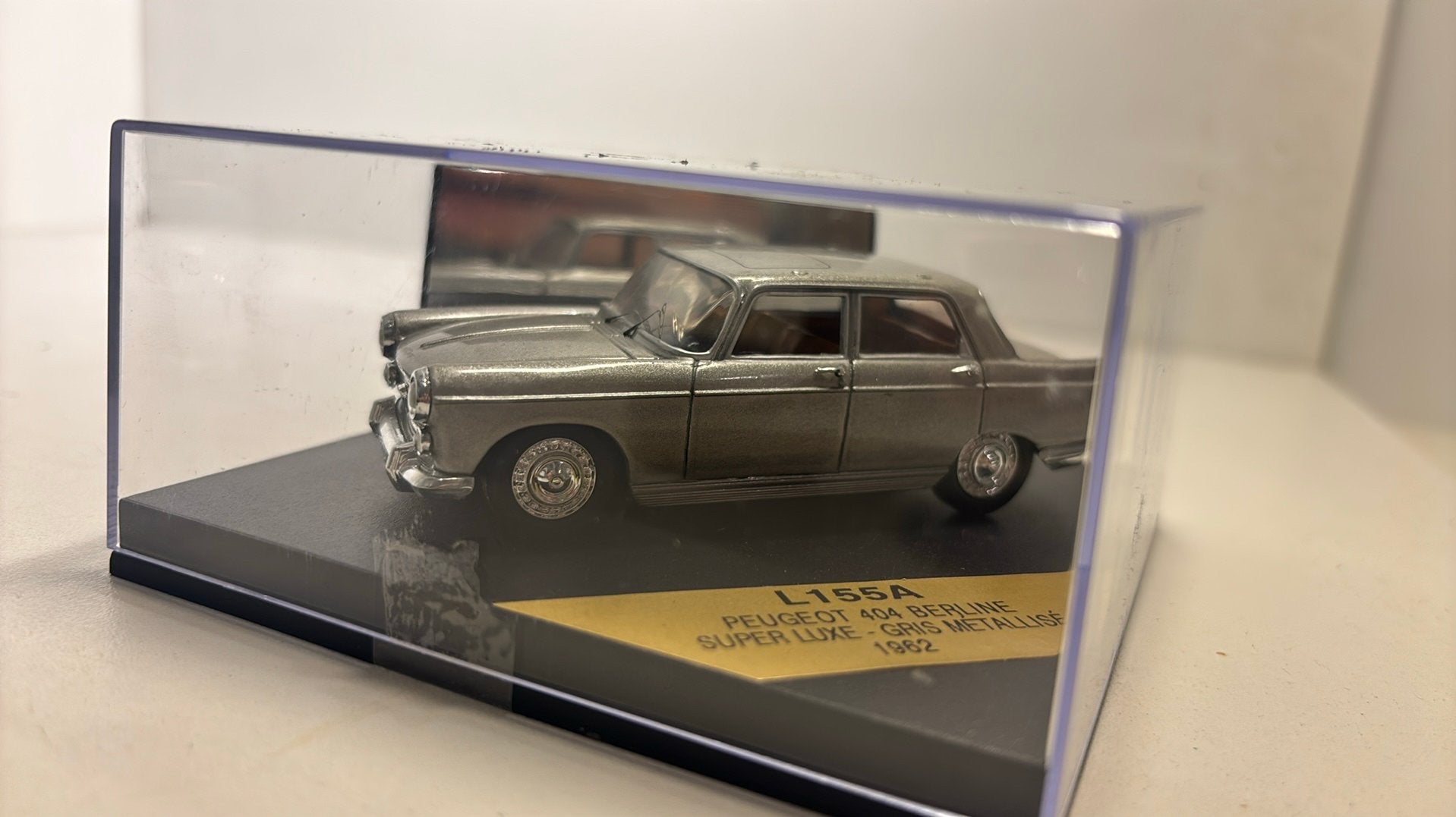 Peugeot 404 berline super luxe 1962 vitesse 1.43, Overige merken, Auto, Ophalen of Verzenden, A