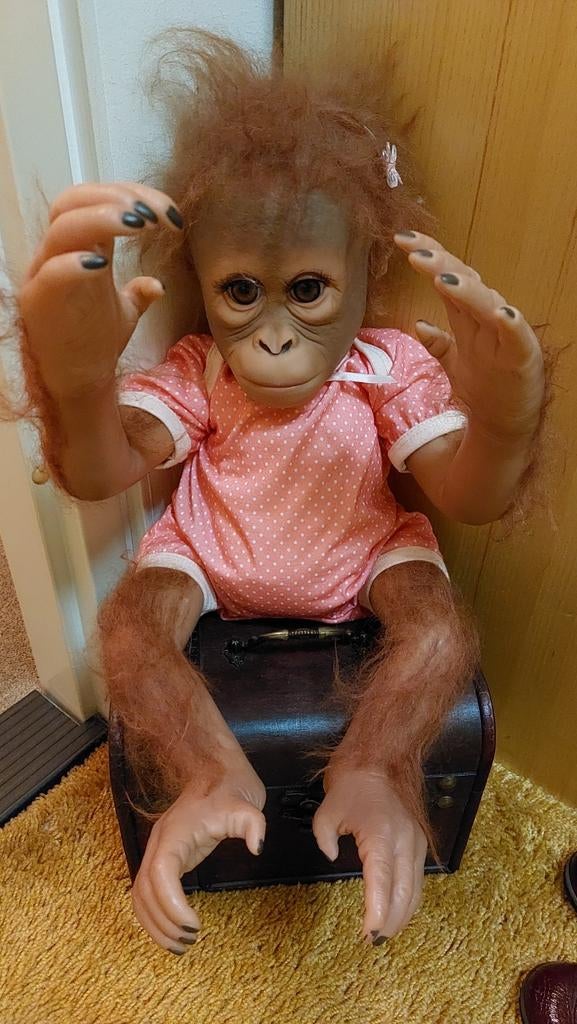 Baby aapje orang oetang Ashton drake galleries, Verzamelen, Poppen, Ophalen, Pop