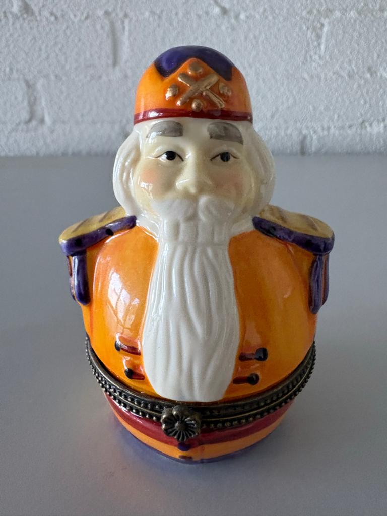 Villeroy & Boch 1748 sieradendoosje notenkraker, Ophalen