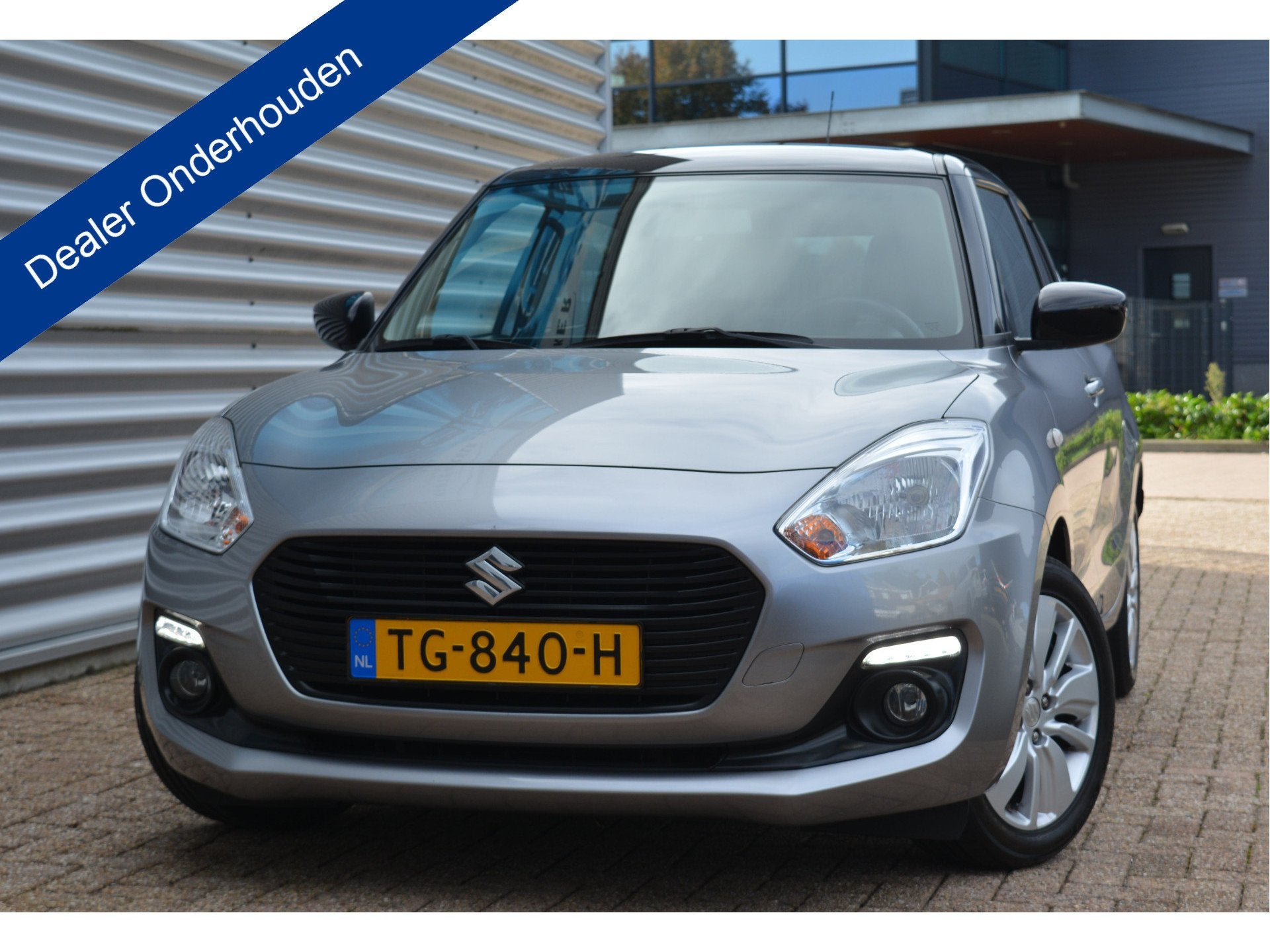 Suzuki Swift 1.2 Select 1e Eig/Camera/Stoelverwarming/Org NL, Auto's, Voorwielaandrijving, Dealer onderhouden, Gebruikt, 4 cilinders