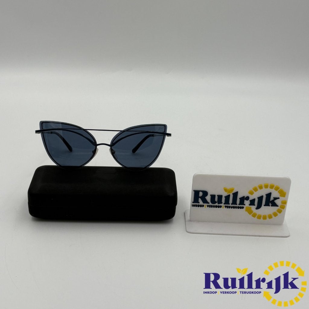Karl Lagerfeld KL329S Cat zonnebril - Zgan, Sieraden, Tassen en Uiterlijk, Zonnebrillen en Brillen | Dames, Karl Lagerfeld, Zo goed als nieuw