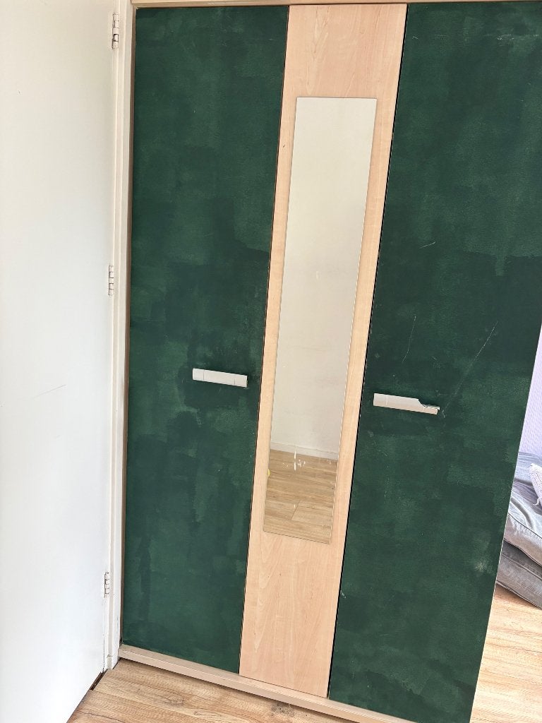 GRATIS KLEDINGKAST OPHALEN, Ophalen, Met deur(en), Gebruikt, 100 tot 150 cm