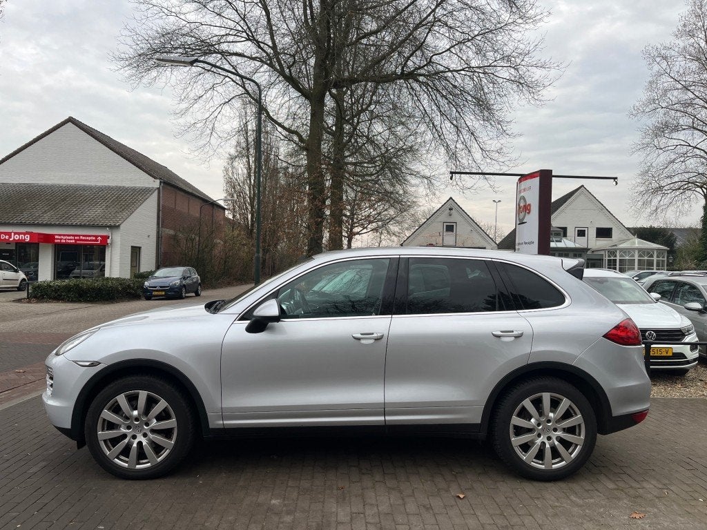 Porsche CAYENNE 3.0 D AUTOMAAT / SCHUIFDAK / BOSE / LEDER /, Auto's, Porsche, Automaat, Gebruikt, USB, 255 €/maand