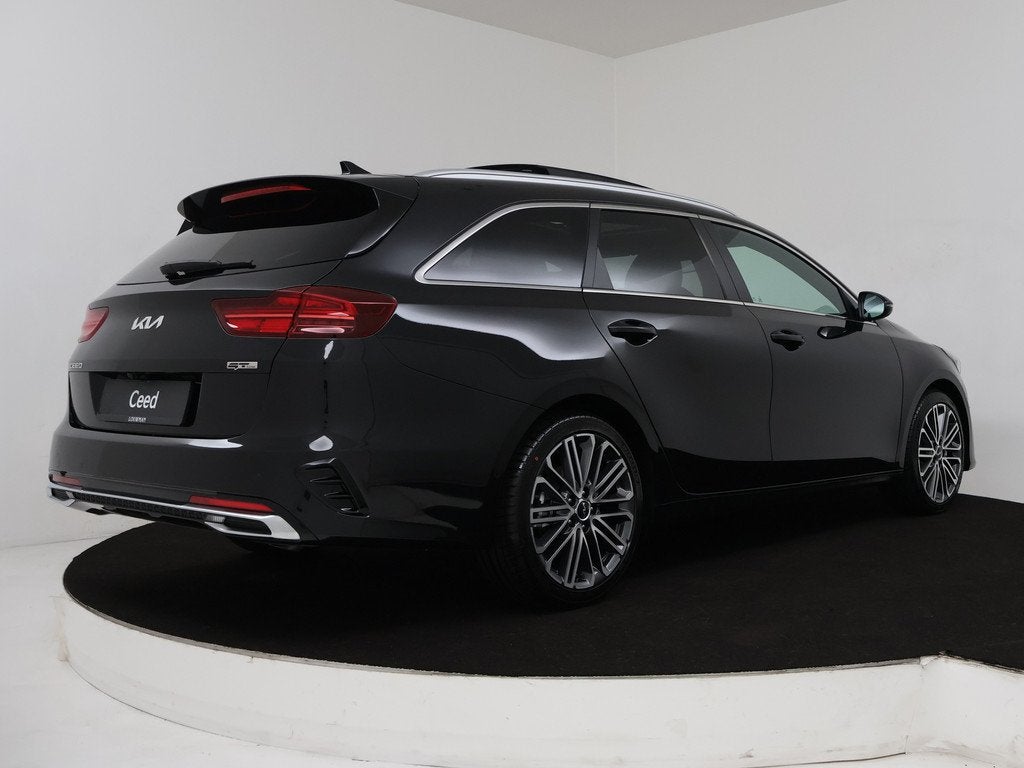 Kia Ceed Sportswagon 1.5 T-GDi GT-PlusLine | Company Car | 1, Auto's, 12 maanden, 4 cilinders, 610 kg, Zwart