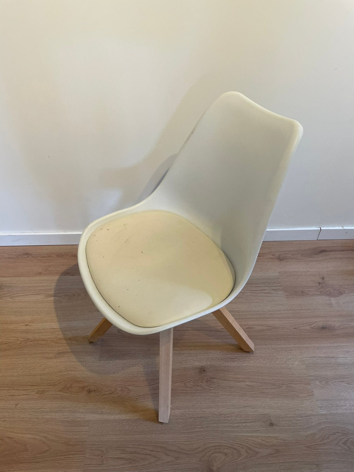 6 stoelen (eetkamer), Gebruikt, Wit, Vijf, Zes of meer stoelen, Ophalen