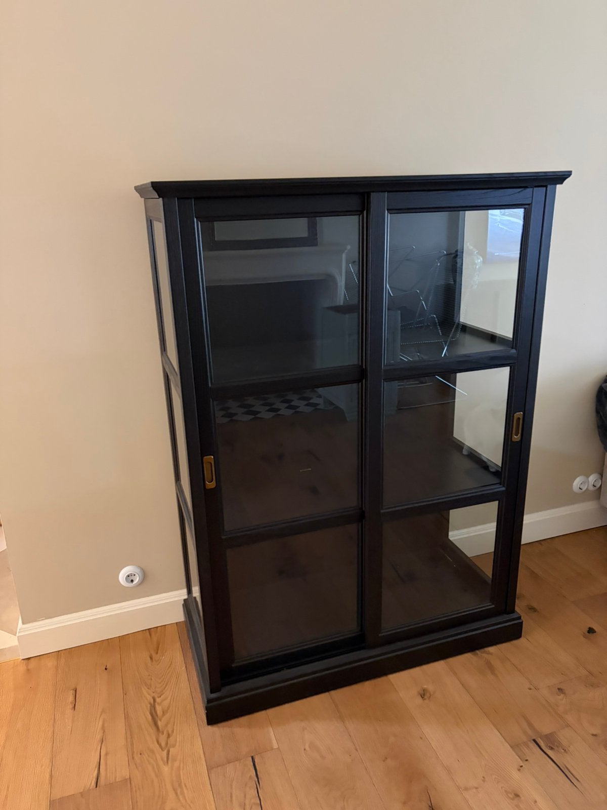 Ikea malsjo vitrinekast, Ophalen, Zo goed als nieuw, 25 tot 50 cm, 100 tot 150 cm