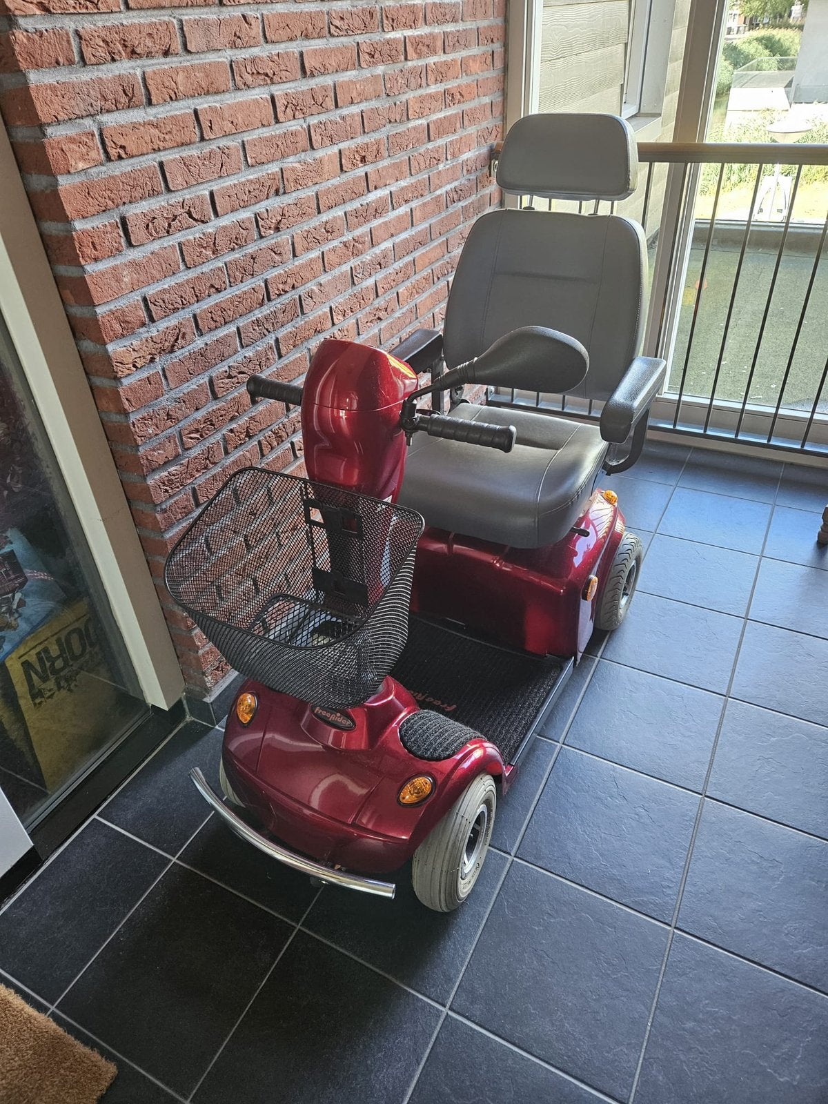 Rode scooter mobiel., Ophalen, Zo goed als nieuw, Overige typen, Overige merken