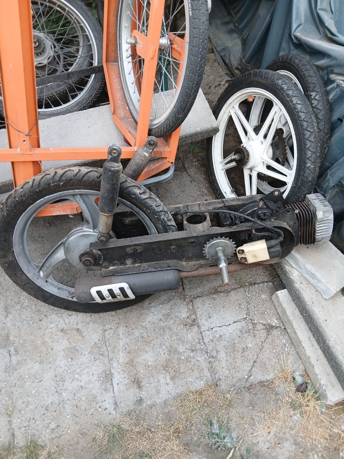 Vespa ciao si bravo avanti superbravo citta moterblok, Fietsen en Brommers, Ophalen of Verzenden, Uitlaat