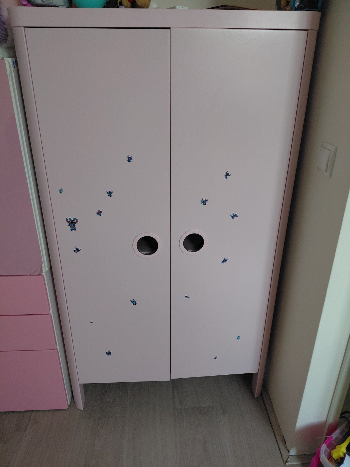 Roze kledingkast voor kinderkamer, Huis en Inrichting, Kasten | Kledingkasten, Met deur(en), Gebruikt, Kinderkamer, modern, 150 tot 200 cm