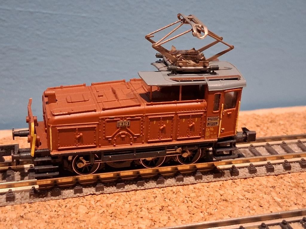 Zwitserse loc ee 3/3 N-spoor, Hobby en Vrije tijd, Modeltreinen | N-Spoor, Overige merken, Gebruikt, Ophalen of Verzenden, Gelijkstroom