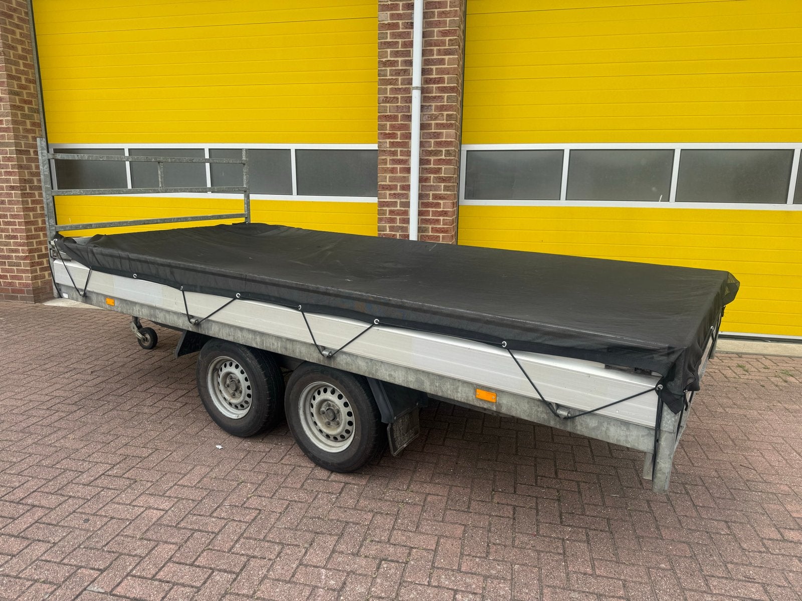 Hapert plateauwagen met gereedschapskist, Ophalen, Gebruikt
