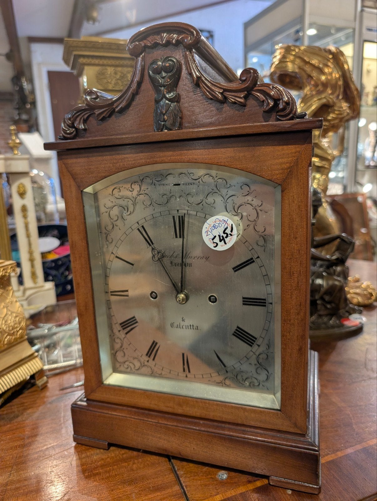 Antieke Engelse tafel klok snek uurwerk. 40 cm hoog. €545., Antiek en Kunst, Ophalen