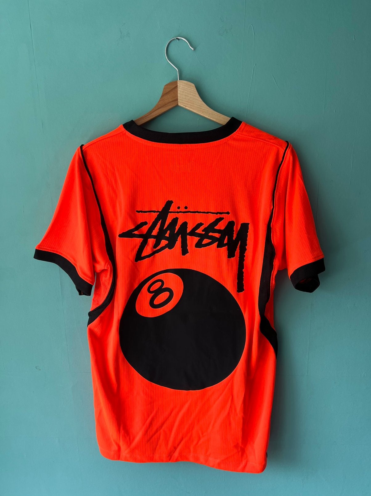 Nederlands elftal thuisshirt WK 2026 Stüssy 8 Ball Maat M, Maat 48/50 (M), Nieuw, Oranje, Ophalen of Verzenden