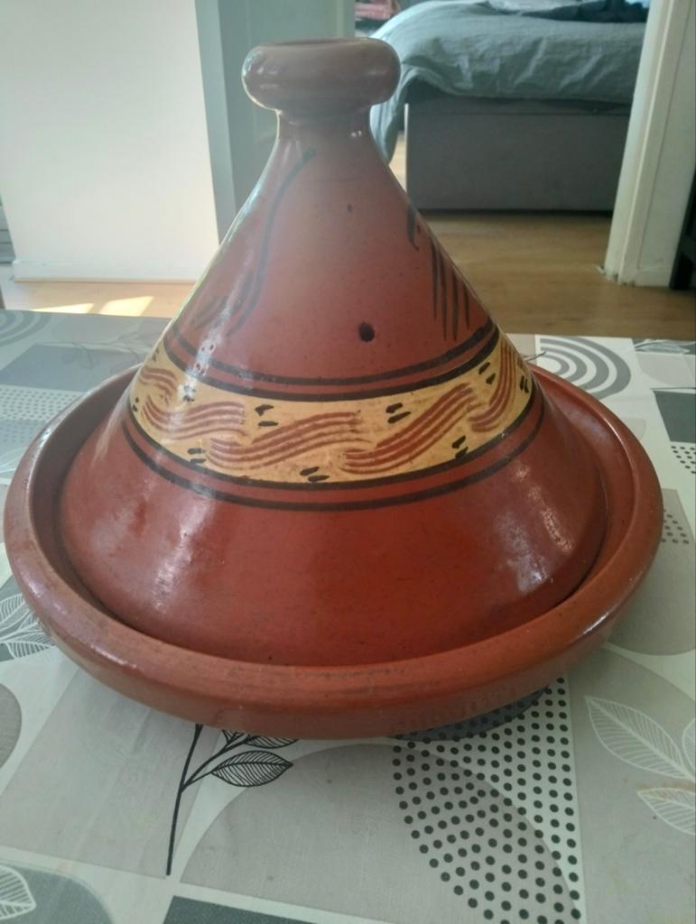 Traditionele Tajine - Handgemaakt, Huis en Inrichting, Keuken | Keukenbenodigdheden, Zo goed als nieuw, Overige typen, Overige merken
