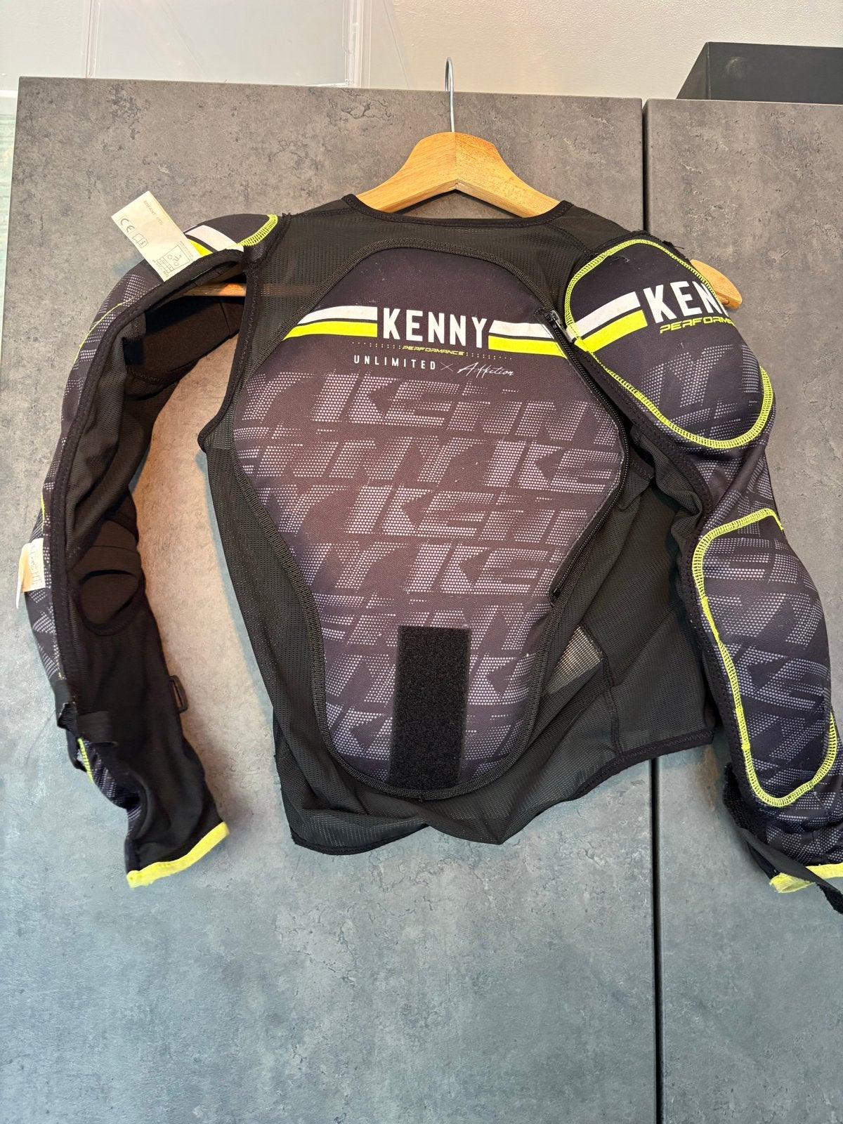 Kenny Bodyprotector voor Kinderen - Volledige Protectie, Motoren, Verzenden, Tweedehands, Kinderen, Motorcrosskleding