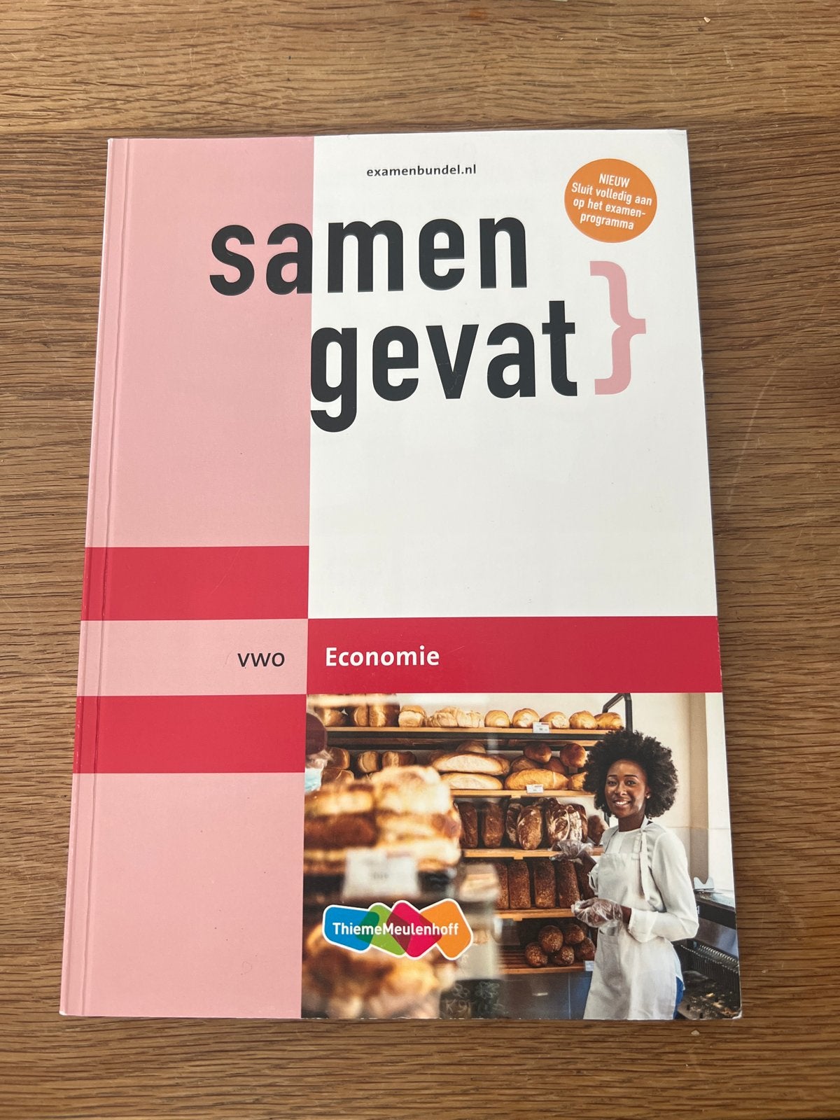 Samengevat VWO Economie Examenbundel, Ophalen, Zo goed als nieuw, VWO, Economie