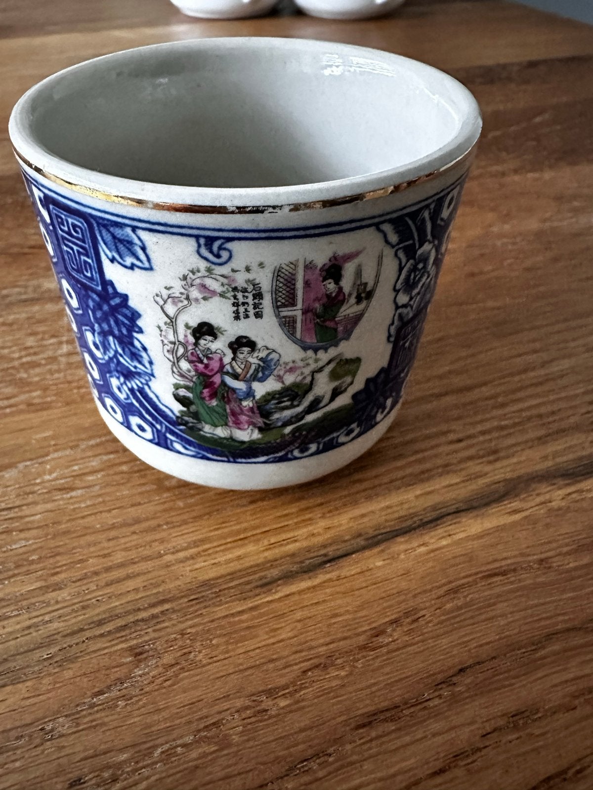 Set van 2 Chinese porseleinen kopjes met decor, Ophalen of Verzenden