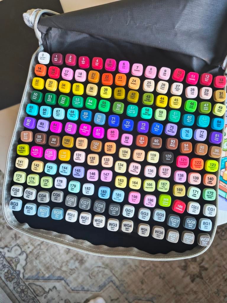 Alcohol markers 168, Ophalen, Zo goed als nieuw, Potlood of Stift