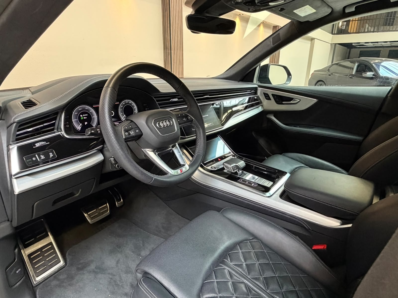 Audi Q8 60 TFSI e quattro Pro Line S Competition Full|Softcl, Automaat, Gebruikt, Zwart, 2995 cc