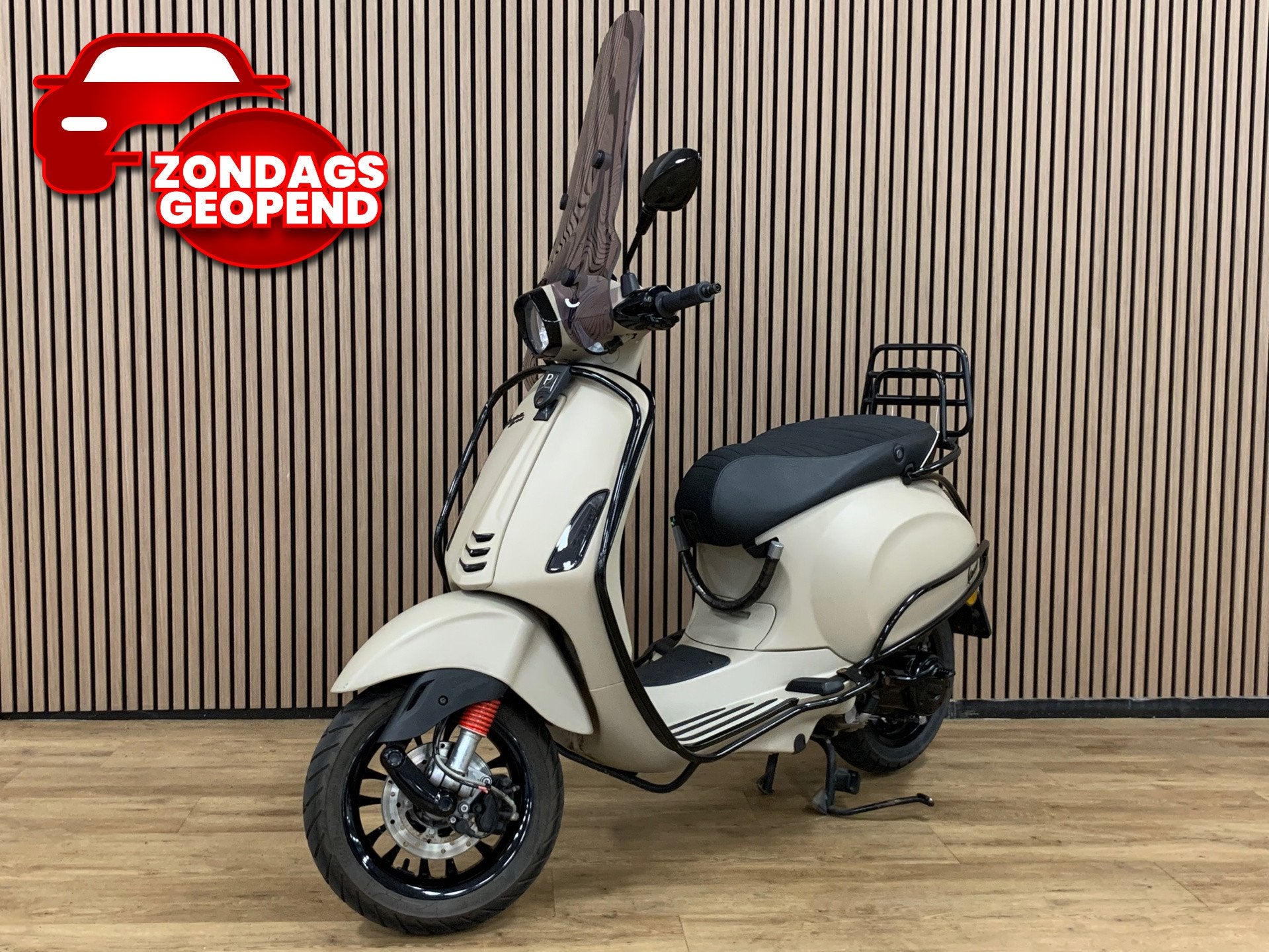 Vespa Snorscooter Sprint 4T Desert Sand|Beugels|LED|, Fietsen en Brommers, Gebruikt, Benzine, Vespa