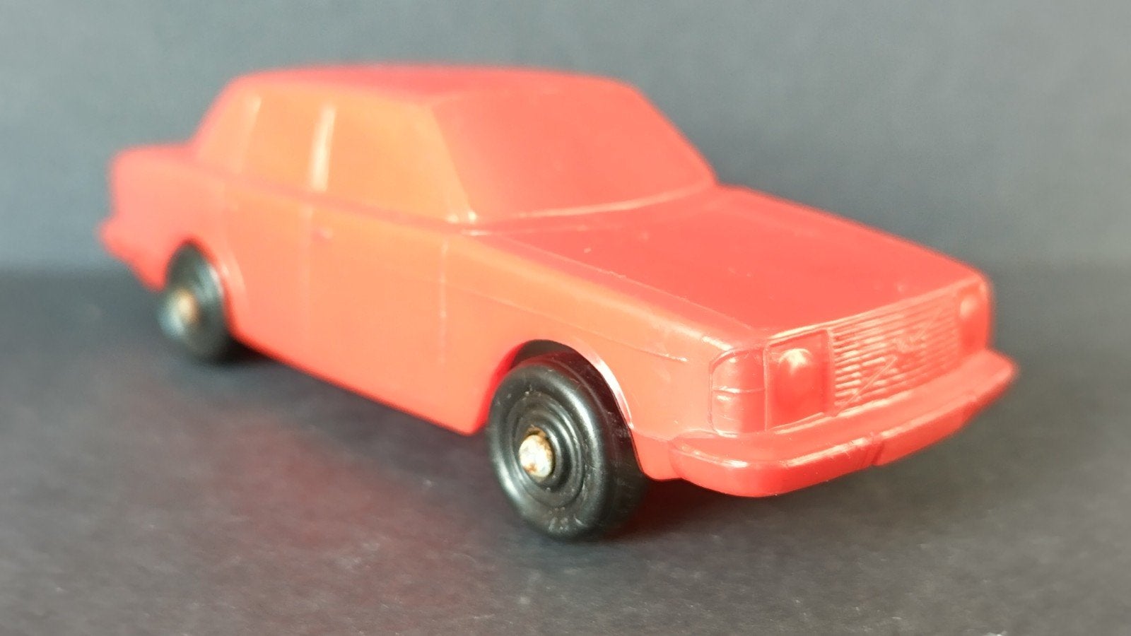 Volvo 244 1:43 Plasto Finland vinyl Pol, Verzenden, ., ., .