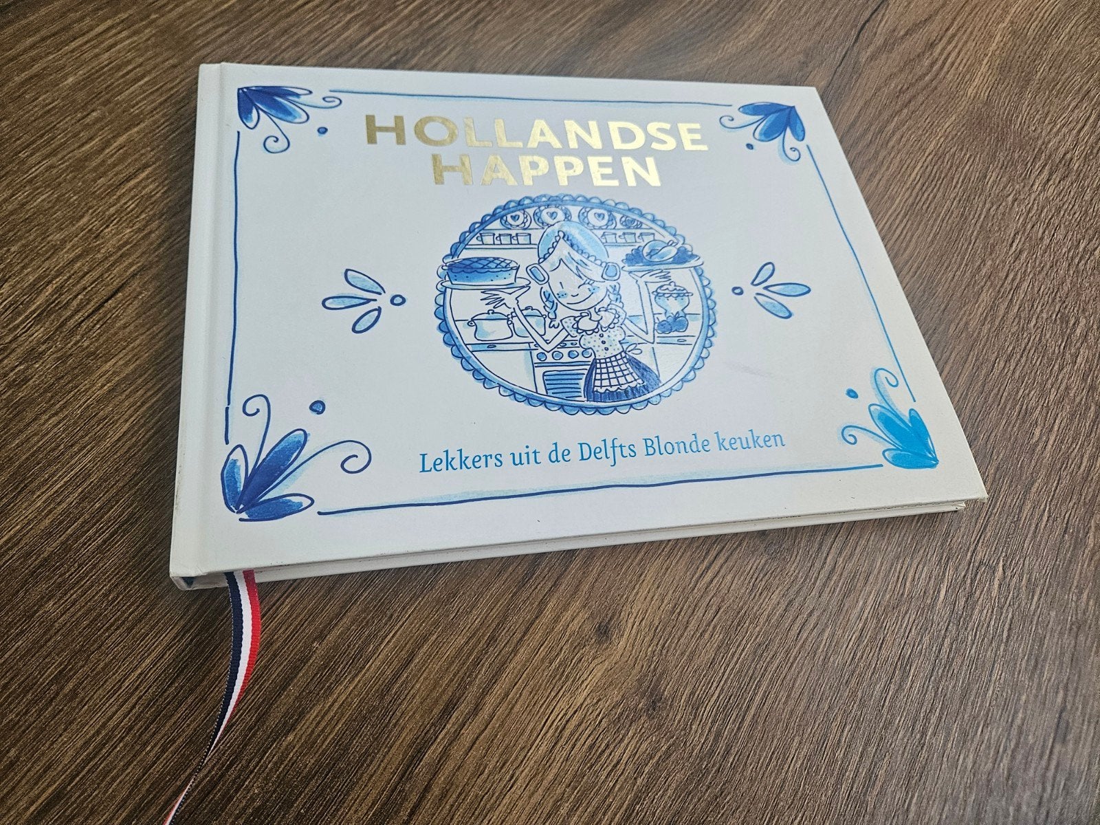 Hollandsche Happen - Blond Amsterdam, Boeken, Kookboeken, Voorgerechten en Soepen, Blond Amsterdam, Ophalen of Verzenden, Zo goed als nieuw