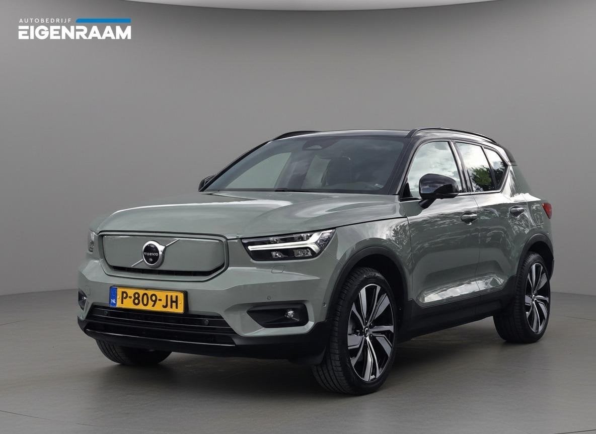 Volvo XC40 Twin Plus 408PK | Trekhaak | Pano | 360 Camera |, Auto's, Volvo, Automaat, 408 pk, 2088 kg, SUV of Terreinwagen