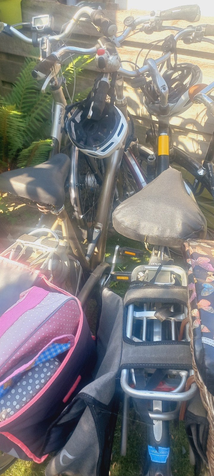 2 kapotte electrische fietsen, Fietsen en Brommers, Elektrische fietsen, Ophalen, Gebruikt, Minder dan 30 km per accu, Overige merken