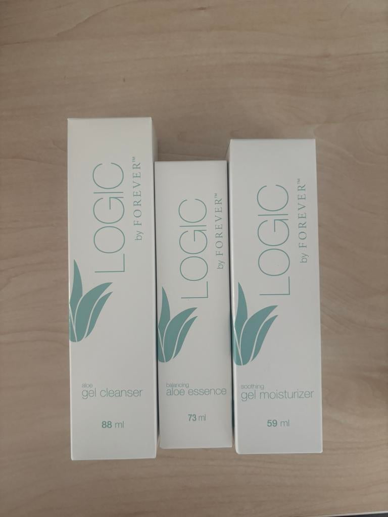 Forever living aloe skin, Ophalen of Verzenden, Nieuw, Gehele gezicht