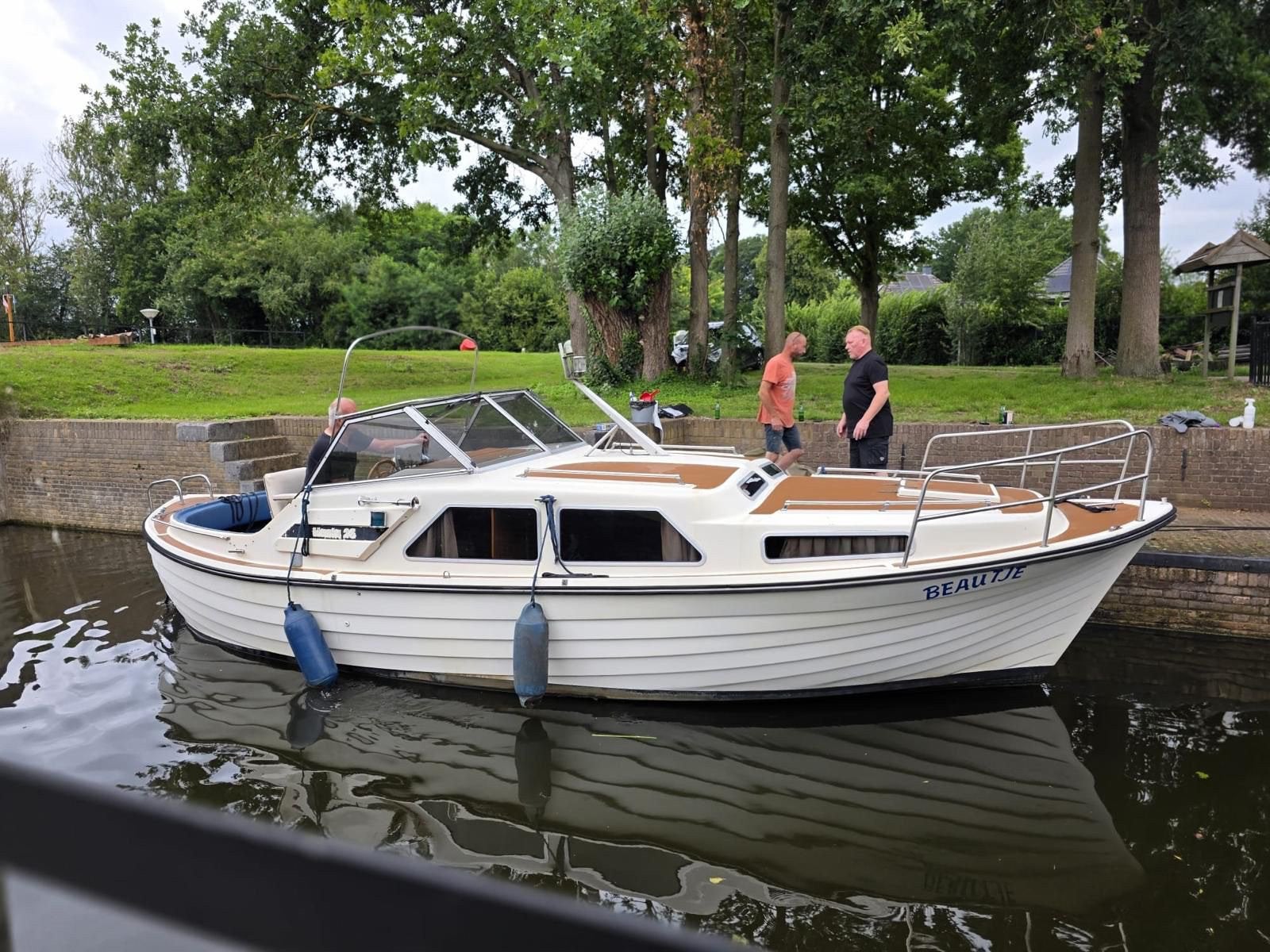 Hasla 26 – BUKH diesel – nette klassieke kajuitboot, Ophalen, Kajuitboot, Diesel, Dieptemeter