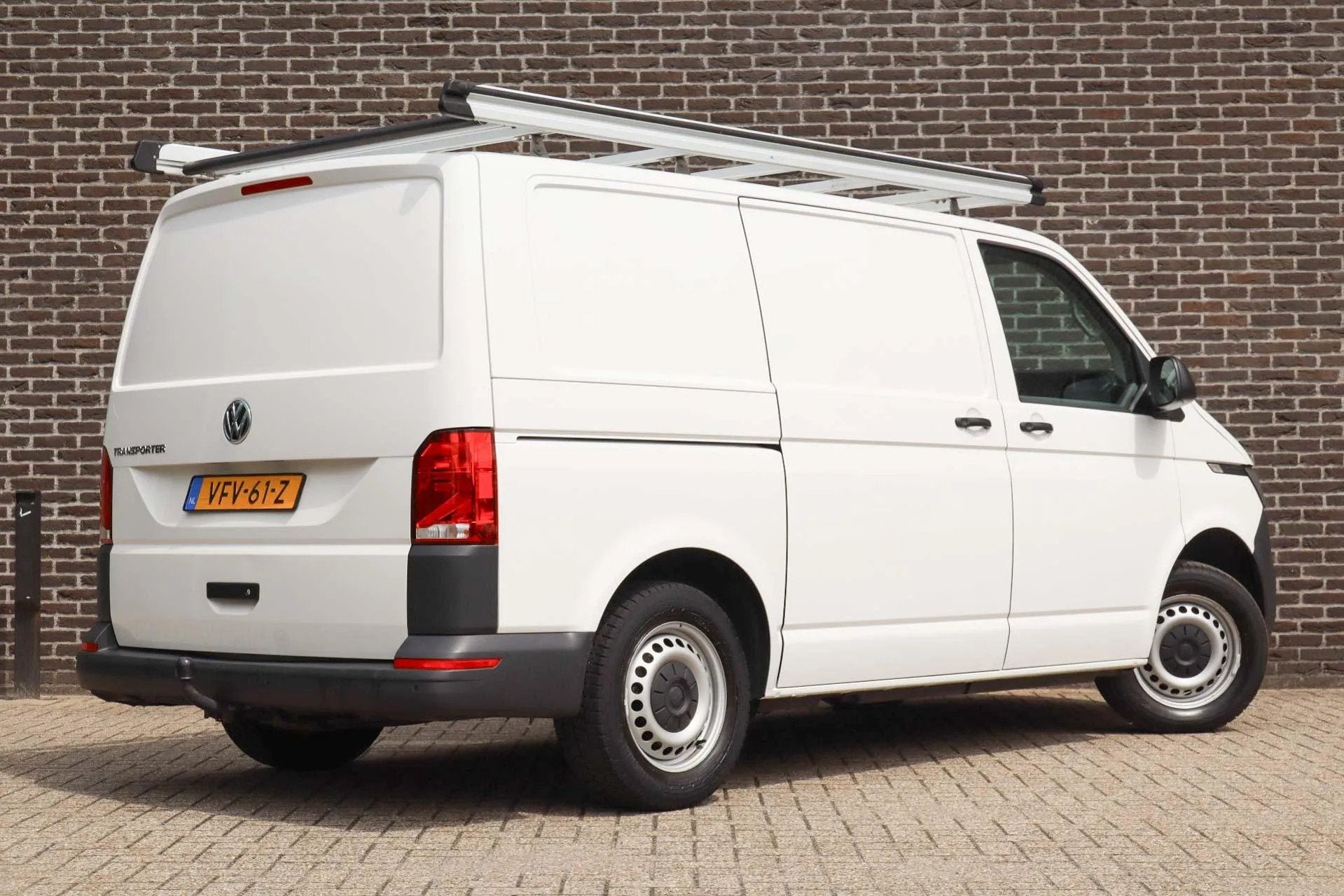 Volkswagen Transporter 2.0 TDI 90pk L1H1 28 (bj 2020), Electronic Stability Program (ESP), Gebruikt, Overige carrosserieën, Wit