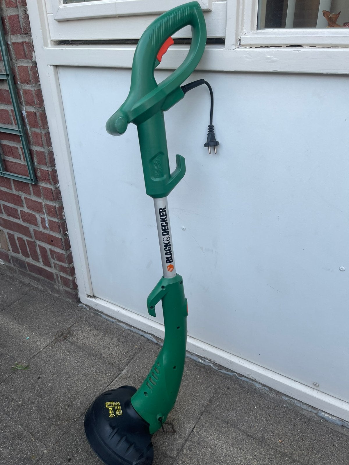 Een goede BLACK+DECKER  grastrimmer ., Ophalen, Zo goed als nieuw, Elektrisch