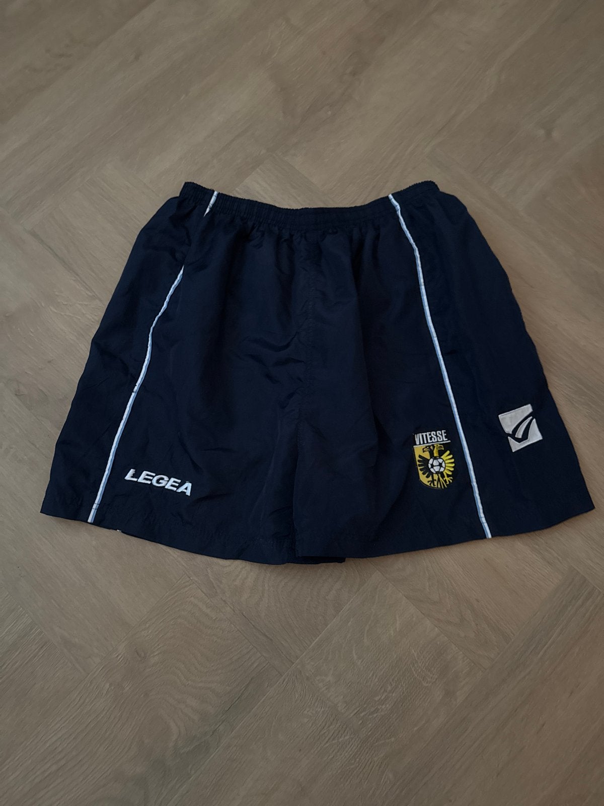 Legea Vitesse voetbalbroekje maat XL, Sport en Fitness, Voetbal, Maat XL, Ophalen of Verzenden, Zo goed als nieuw, Broek