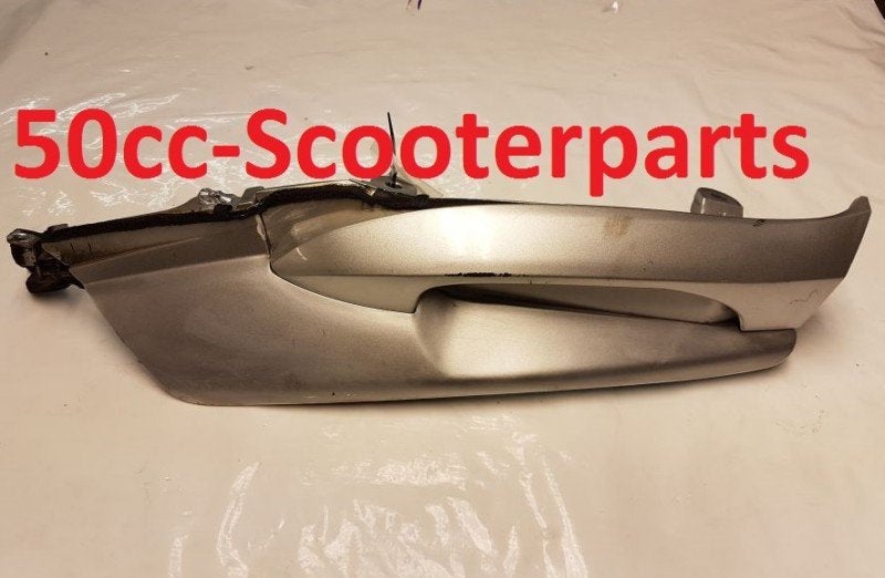 Handvat Lh Achter Suzuki Burgman 400 46230-14Fb0-Yd8 Gebruik, Ophalen of Verzenden