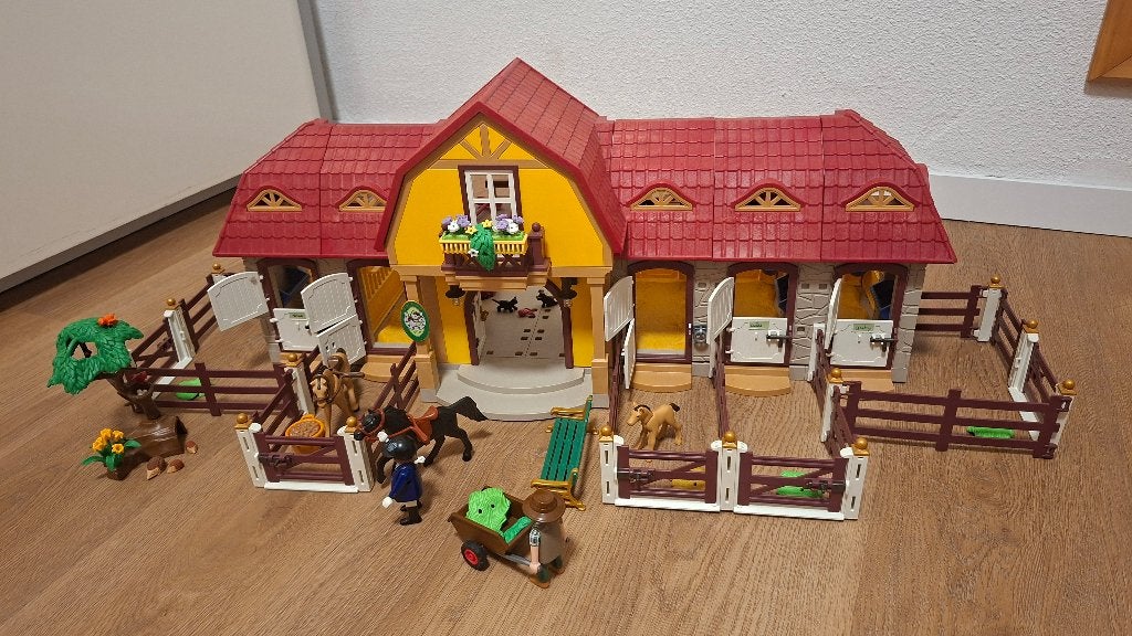 Playmobil paardenstal 5221 met uitbreiding, Kinderen en Baby's, Speelgoed | Playmobil, Gebouw, Complete set, Ophalen of Verzenden