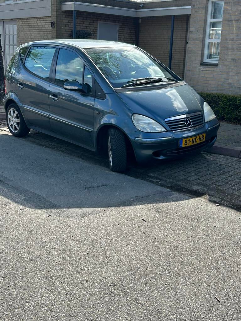 MB A-Klasse A140 lang 2004 blauw geen APK bieden va. € 300,-, Auto's, Mercedes-Benz, Voorwielaandrijving, 40 €/maand, 4 cilinders