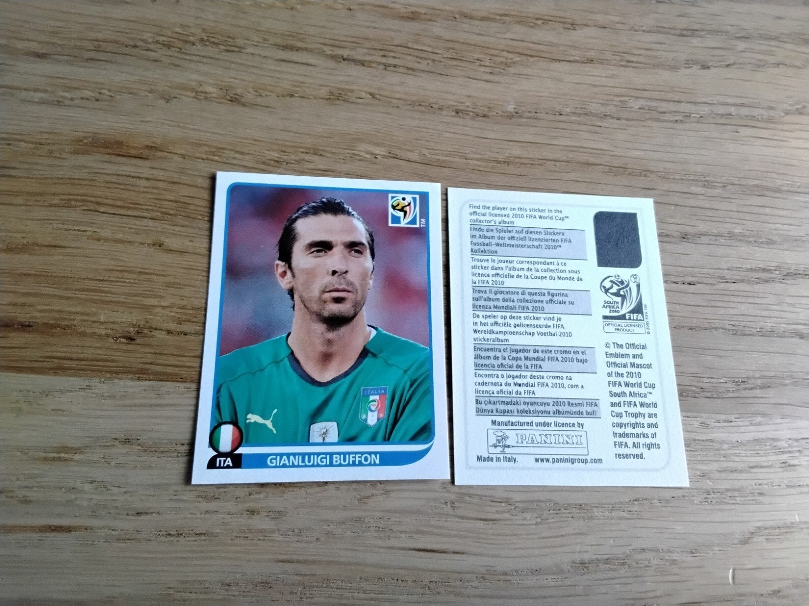 Panini WK 2010 sticker Gianluigi Buffon (ongenummerd), Ophalen of Verzenden, Zo goed als nieuw, Poster, Plaatje of Sticker