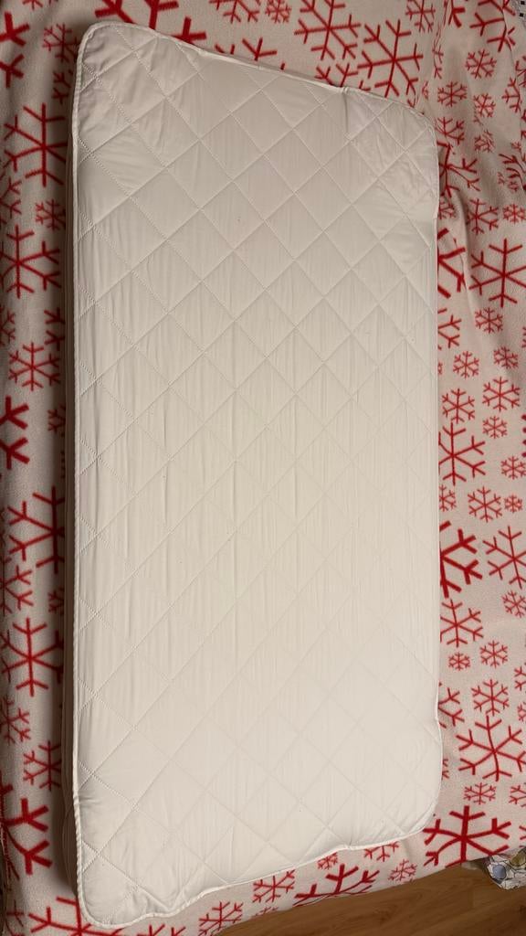 Zo goed als nieuw kindermatras 120x60 cm met waterdichte hoe, Ophalen, 70 cm of minder, 190 cm of minder, Zo goed als nieuw