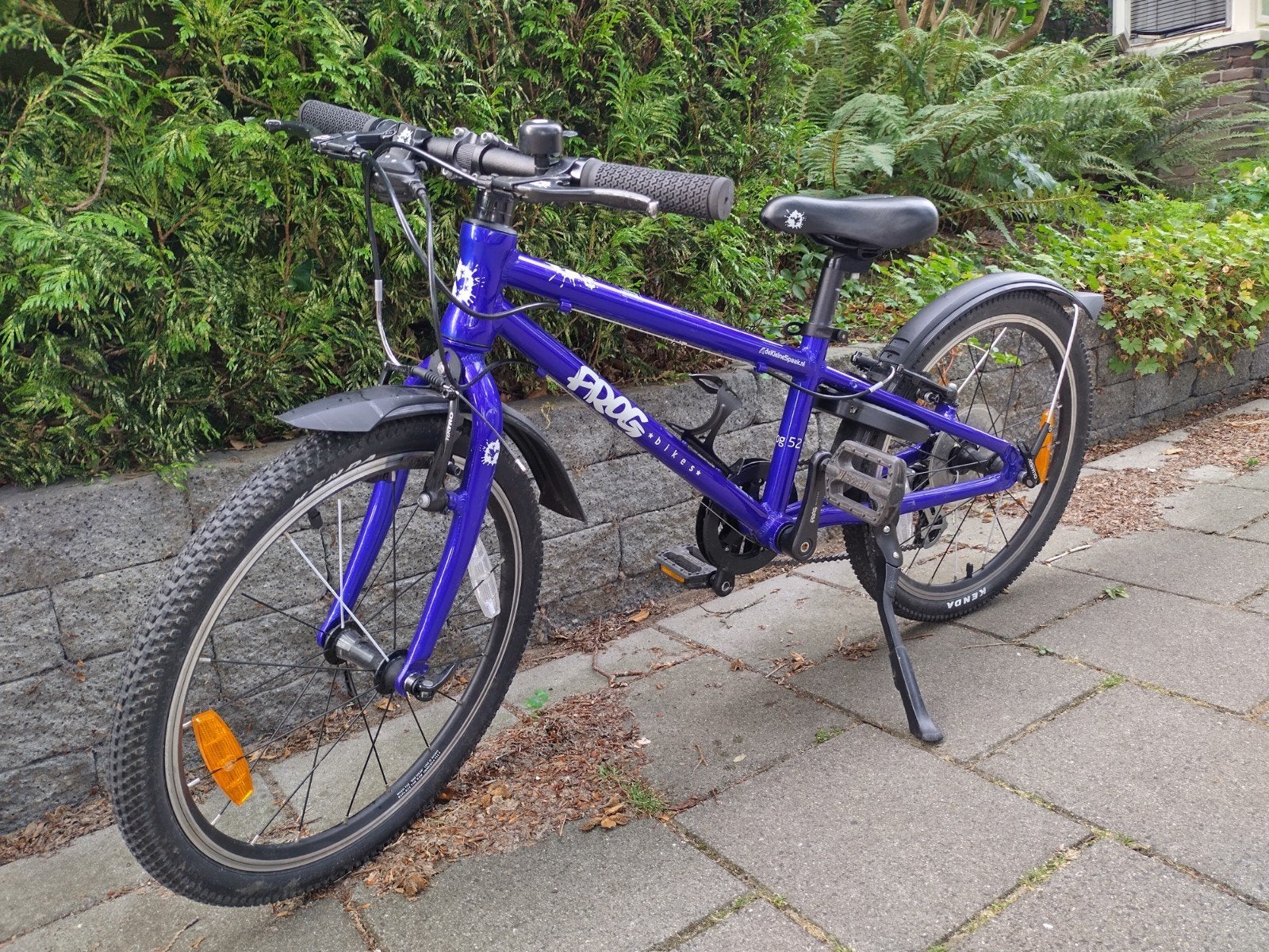 Frog 52 Kinderfiets - Blauw, Zo goed als nieuw, Ophalen, 20 inch of meer, Velgrem, Frog