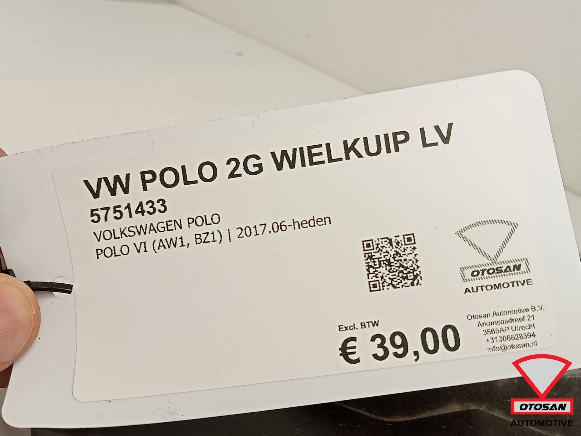 VW Polo 2G 2017+ Wielkuip Modderkuip Links Voor Nieuw!, Gebruikt, Volkswagen, Volkswagen AG, Links