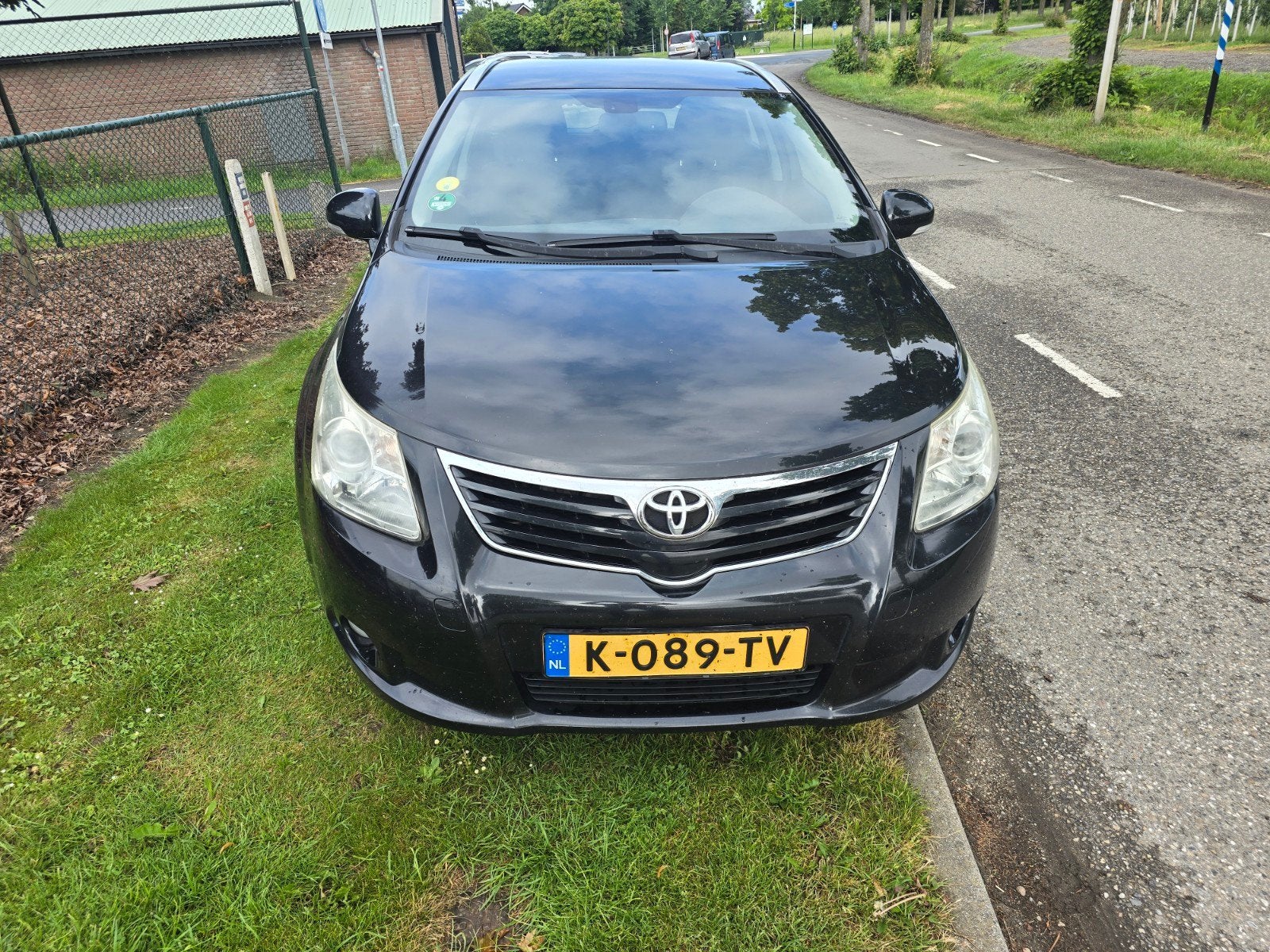 Toyota Avensis 1.8 Vvt-i Wagon 2009 Zwart, Auto's, Toyota, Avensis, 4 cilinders, Parkeersensor, Zwart