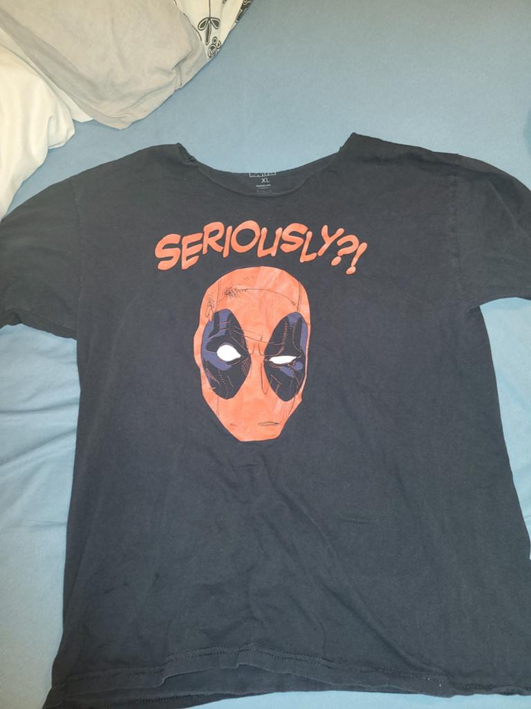 Gratis deadpool T-shirt maat xl, Kleding | Dames, Ophalen, Zwart, Maat 46/48 (XL) of groter, Zo goed als nieuw
