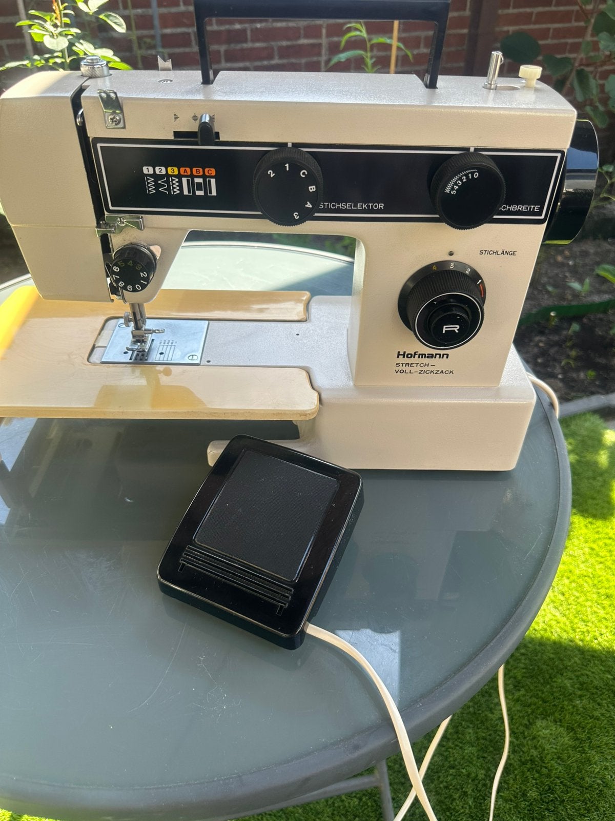 Naaimachine, Hobby en Vrije tijd, Naaimachines en Toebehoren, Ophalen, Zo goed als nieuw, Naaimachine, Overige merken