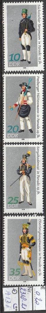 DDR Hist. Uniformen Michel 2318-21 Nr.A131p, Verzenden, DDR, Postfris