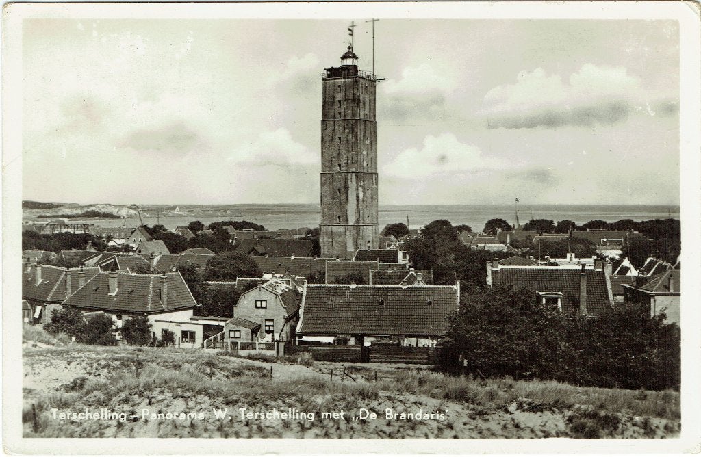 Ansichtkaart Terschelling Panorama met "Brandaris", Verzenden, 1940 tot 1960, Gelopen, Waddeneilanden