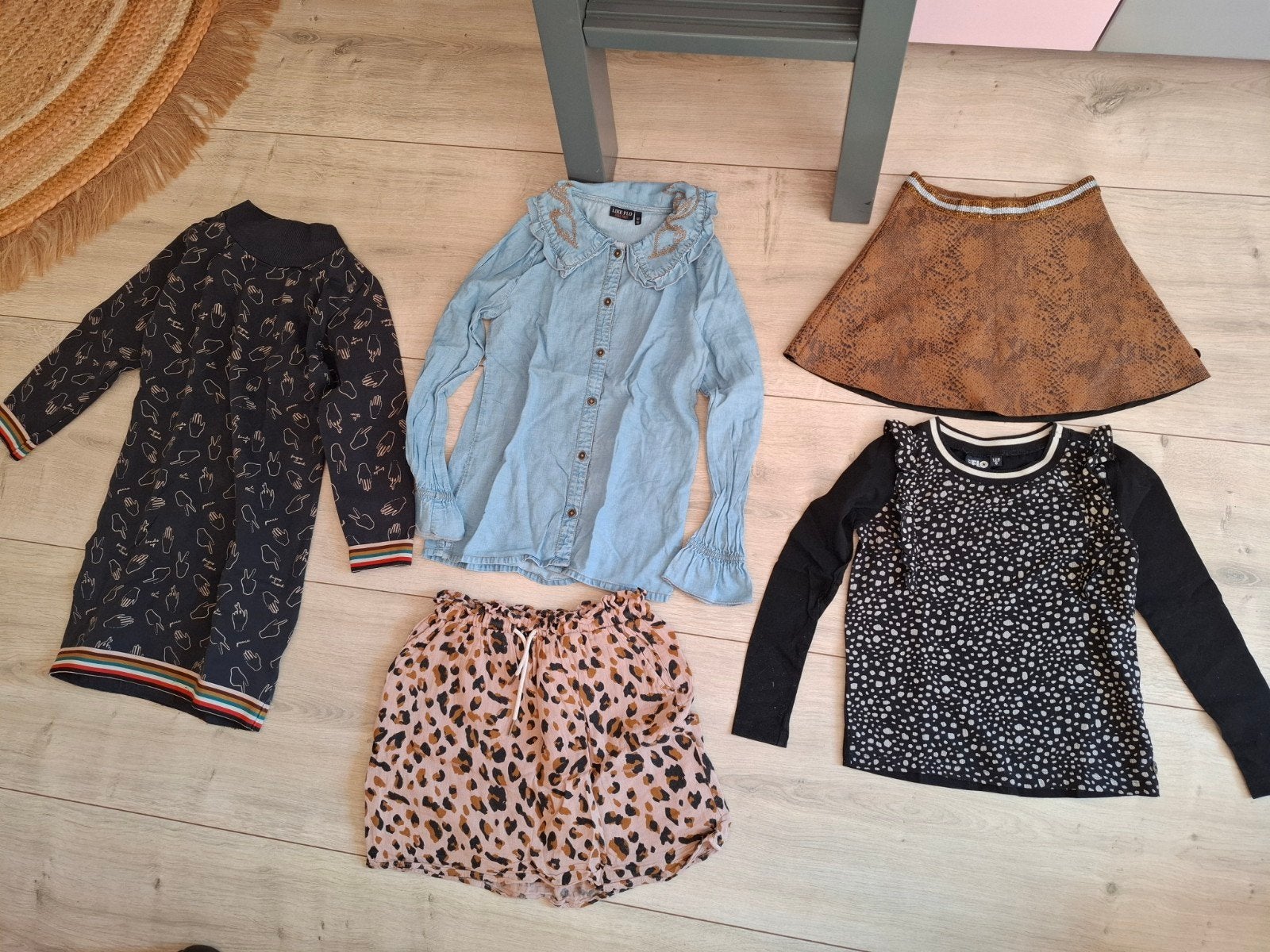 Kleding pakket meiden, Kinderen en Baby's, Kinderkleding | Kinder-kledingpakketten, Ophalen of Verzenden, Zo goed als nieuw, Maat 134